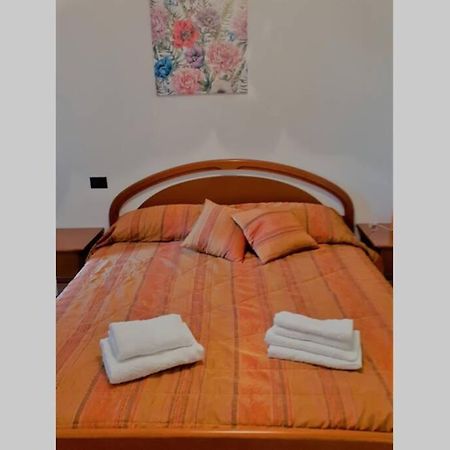 Feel At Home - Casa Loredana Lovere Exterior photo