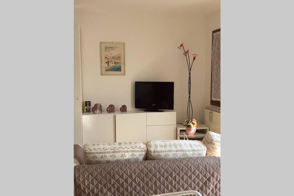 Feel At Home - Casa Loredana Lovere Exterior photo