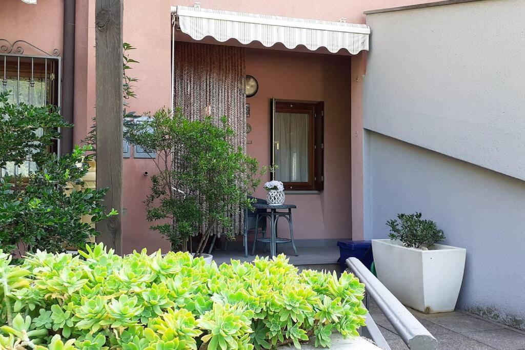 Feel At Home - Casa Loredana Lovere Exterior photo